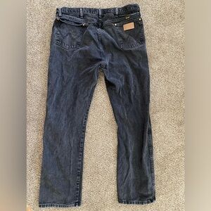 Men’s 42x34 Black Wranglers
